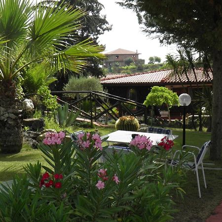 Bed and Breakfast Parco Delle Tre Fontane Nicolosi Exterior foto