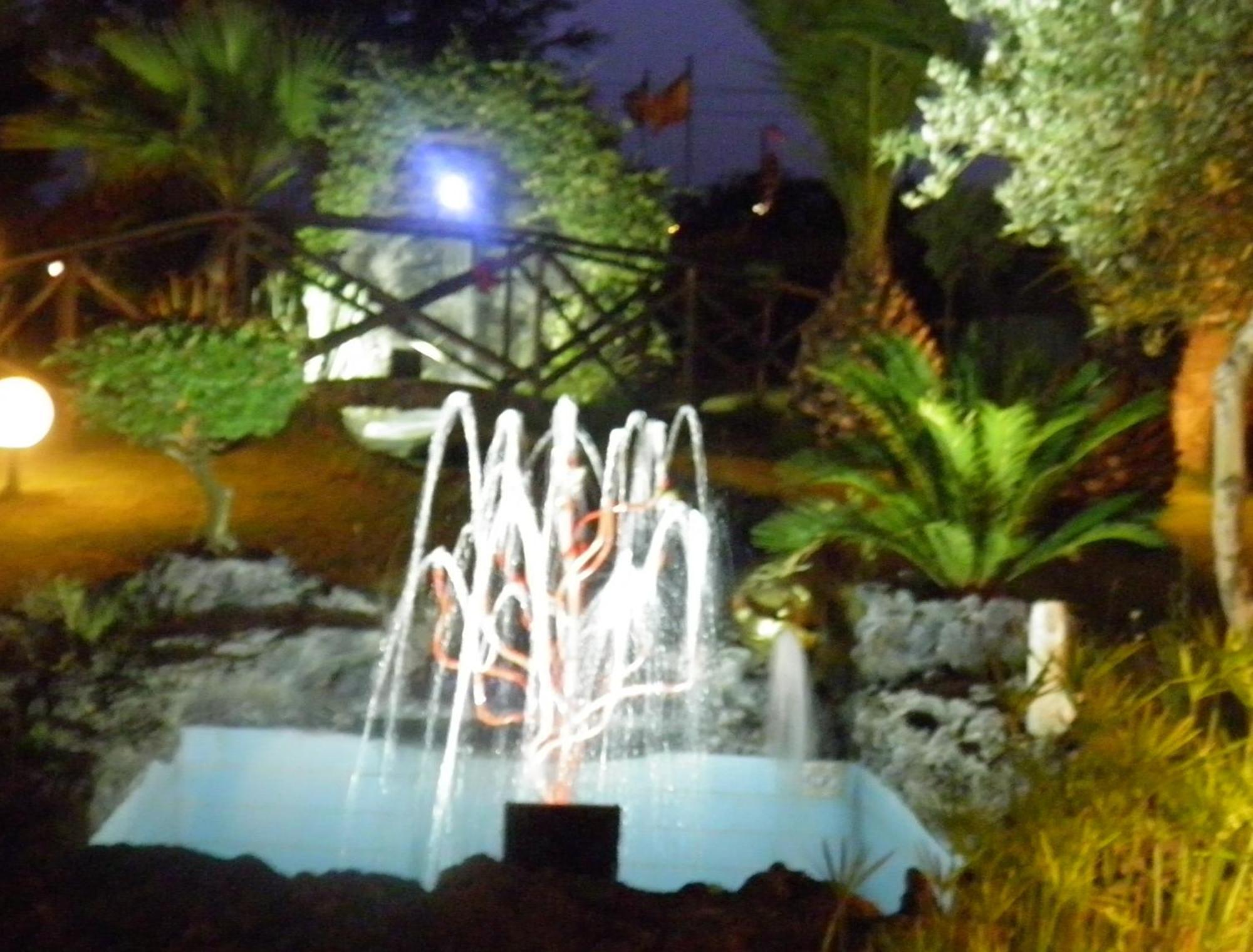 Bed and Breakfast Parco Delle Tre Fontane Nicolosi Exterior foto